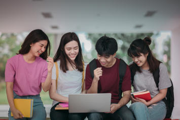 新加坡新跃社科大学国际大一